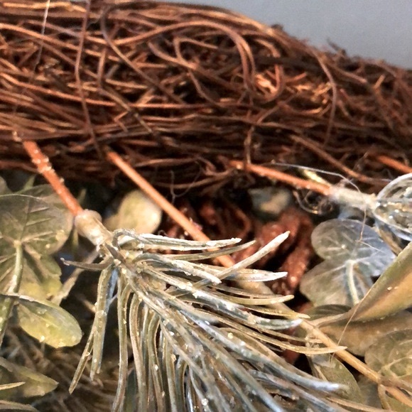 North Pole trading Co.Faux greenery and natural pinecone holiday wreath 24 inch - Picture 12 of 12